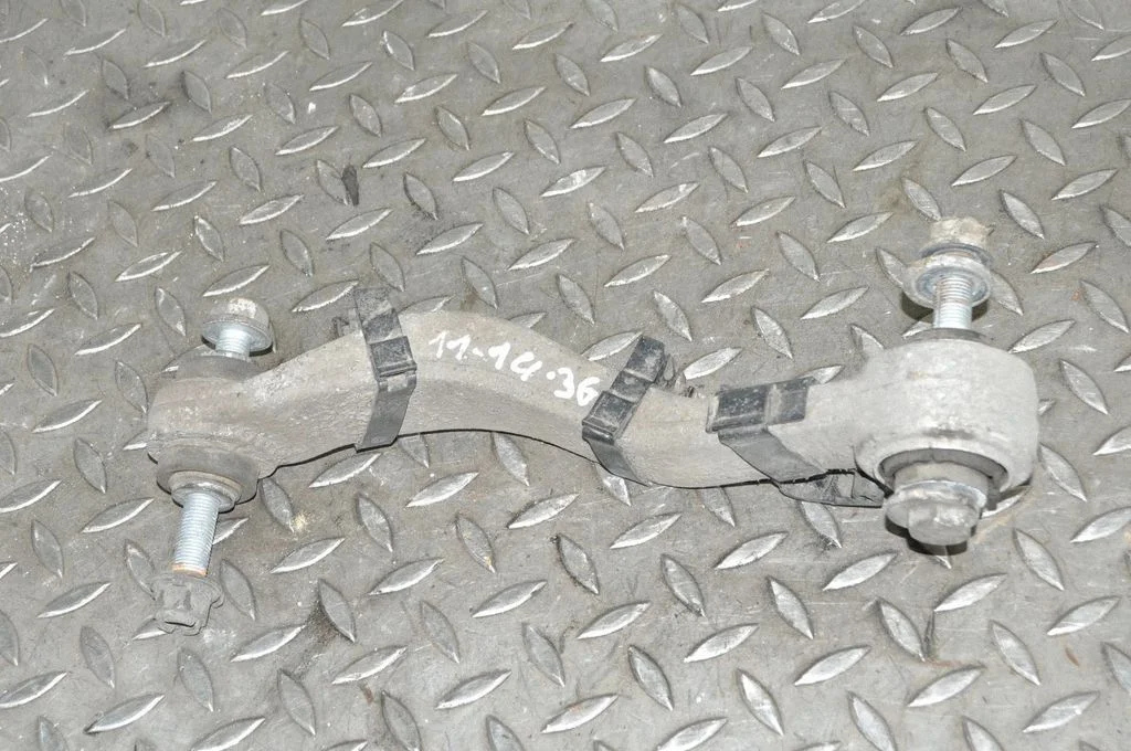Tagumine ülemine õõtshoob 5G6867428F