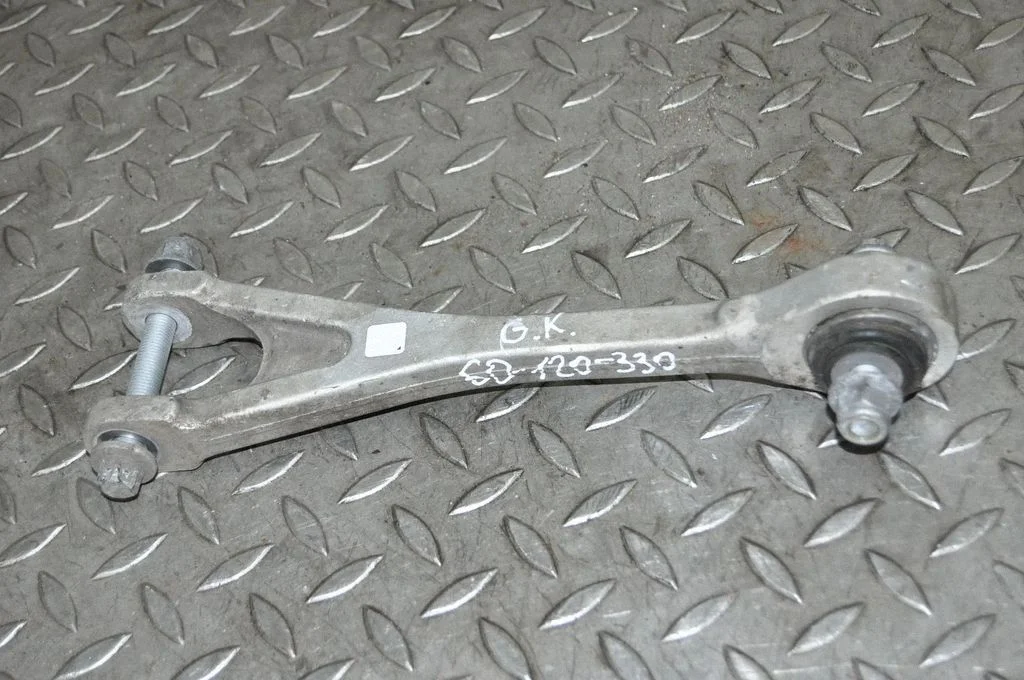Aizmugurējā svira (dakša) A2053336200