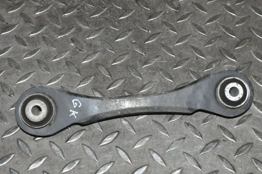 Wahacz tylny górny – BMW Seria 4 F32 F33 (2013-2020)