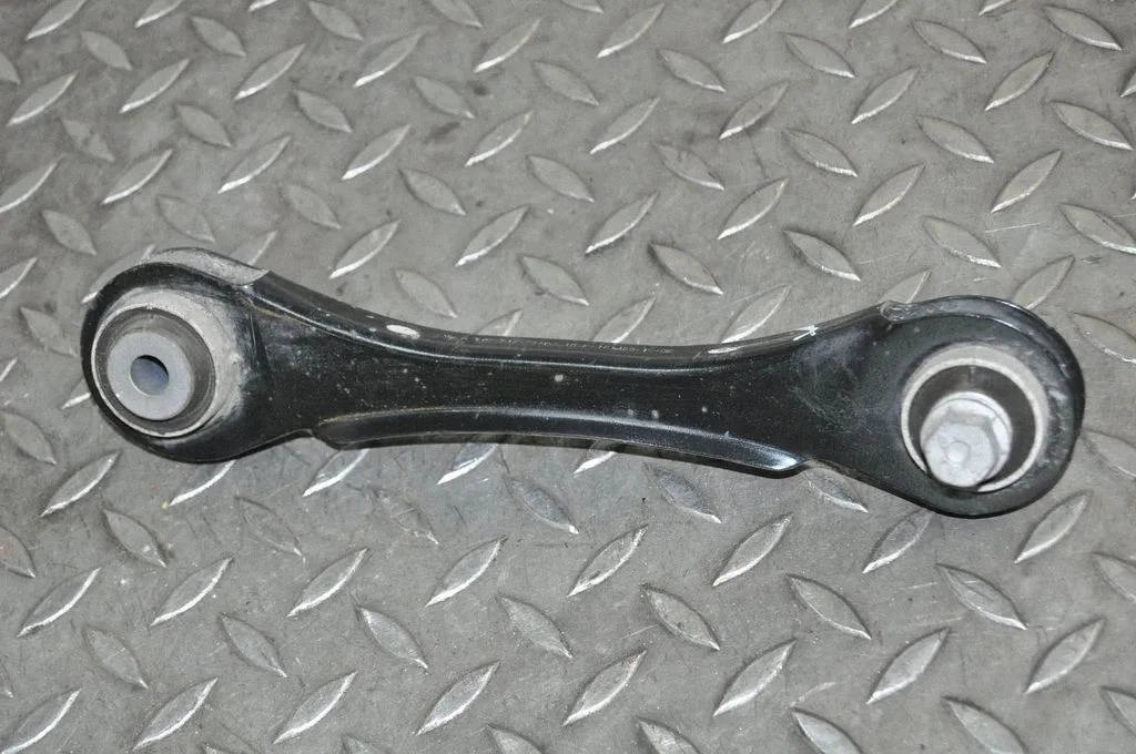 Wahacz tylny górny – BMW Seria 4 F32 F33 (2013-2020)