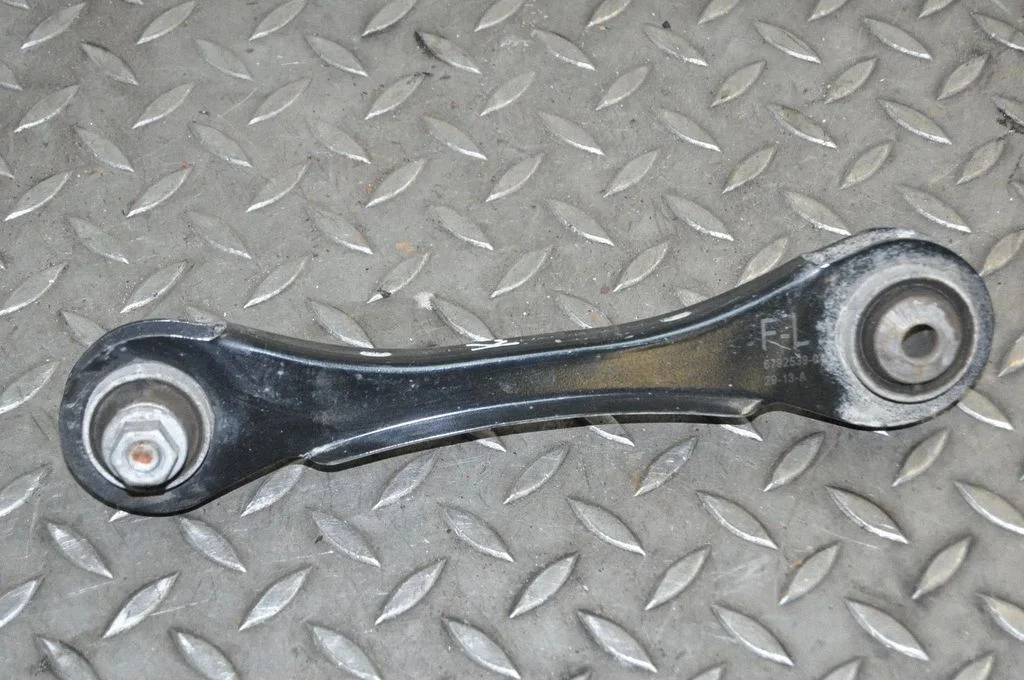 Wahacz tylny górny – BMW Seria 3 F30 F35 F31 (2012-2018)