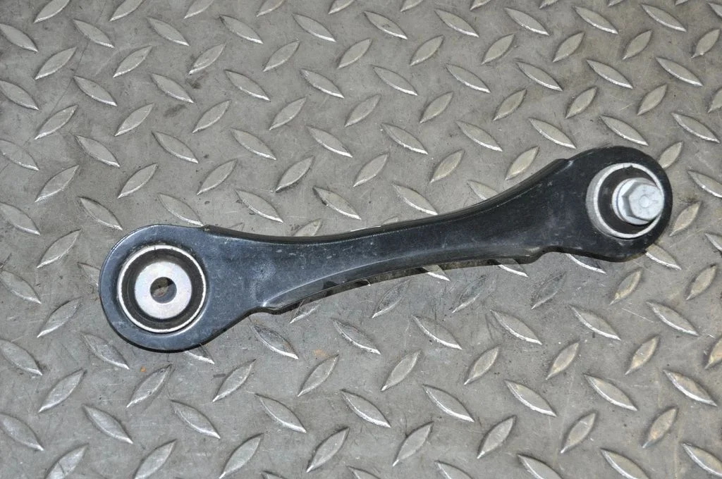 Wahacz tylny górny – BMW Seria 4 F32 F33 (2013-2020)