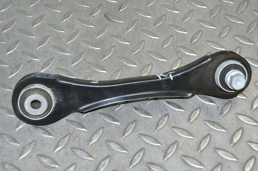 Wahacz tylny górny – BMW Seria 4 F32 F33 (2013-2020)