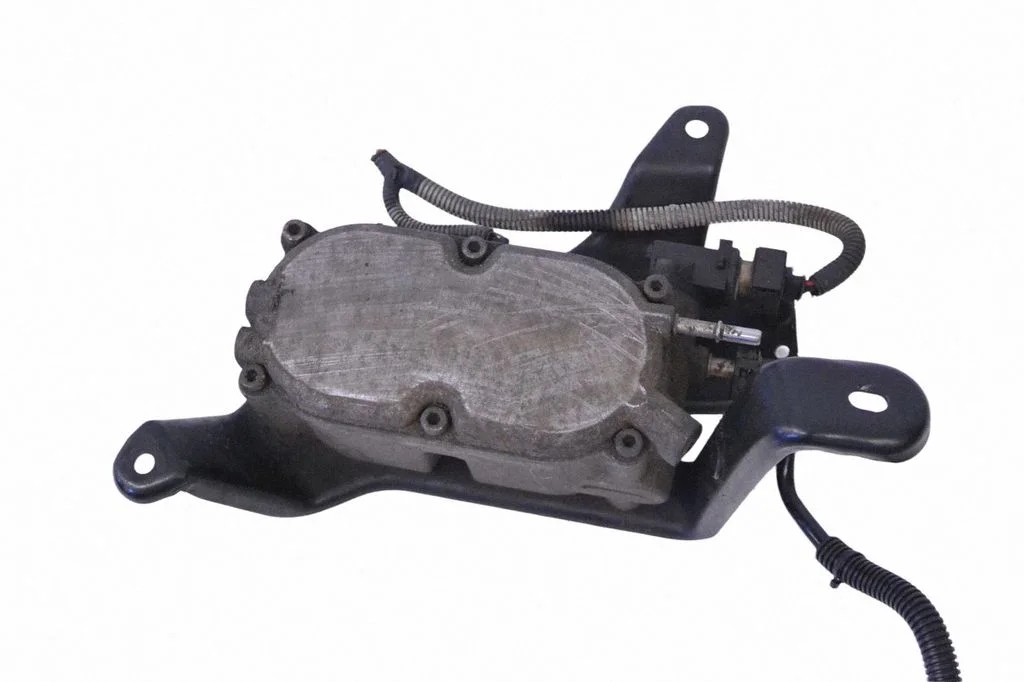 Air suspension compressor/pump 68084905AF