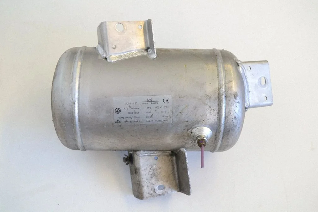 Air suspension compressor/pump – Land Rover Range Rover Evoque L551 (2018-)