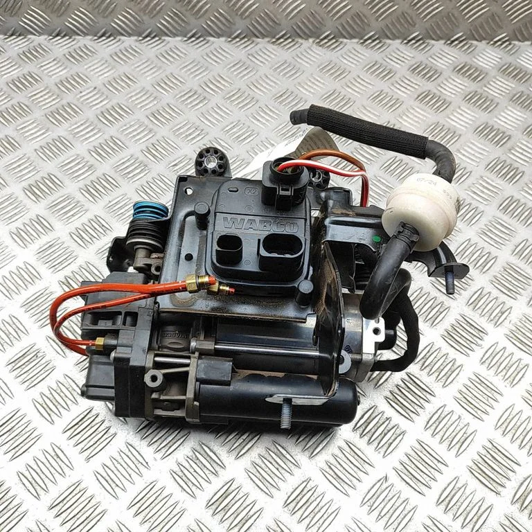 Air suspension compressor/pump 443020300