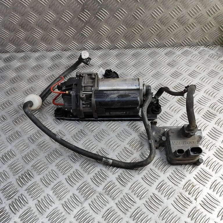 Air suspension compressor/pump 9J1616006D