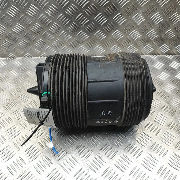 Miech zawieszenia pneumatycznego tylny – Audi Q5 SQ5 GU (2025-)