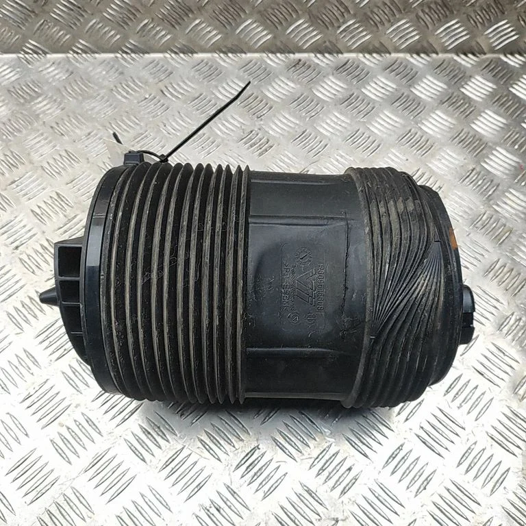 Miech zawieszenia pneumatycznego tylny – Audi Q5 SQ5 GU (2025-)