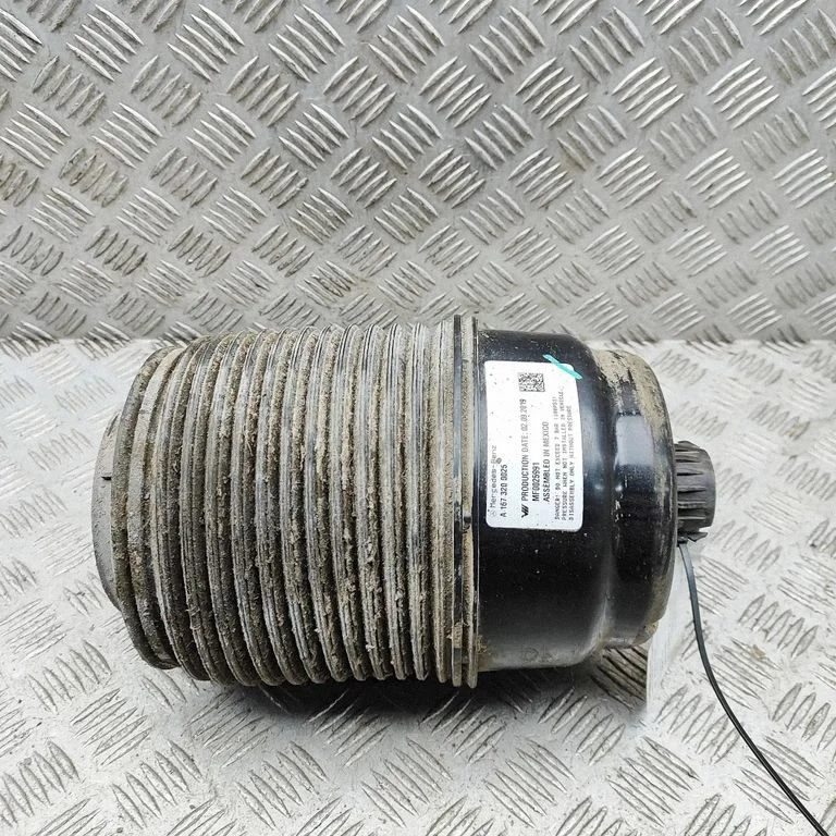 Miech zawieszenia pneumatycznego tylny – Mercedes-Benz Klasa GLE W167 (2019-)