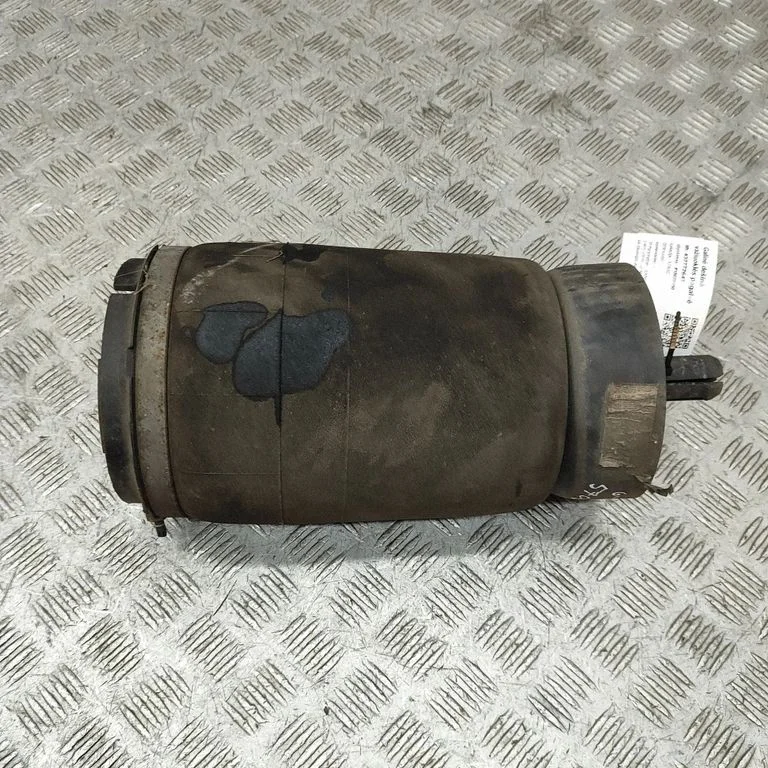 Aizmugurējais pneimatiskais (gaisa) spilvens HY325580AA