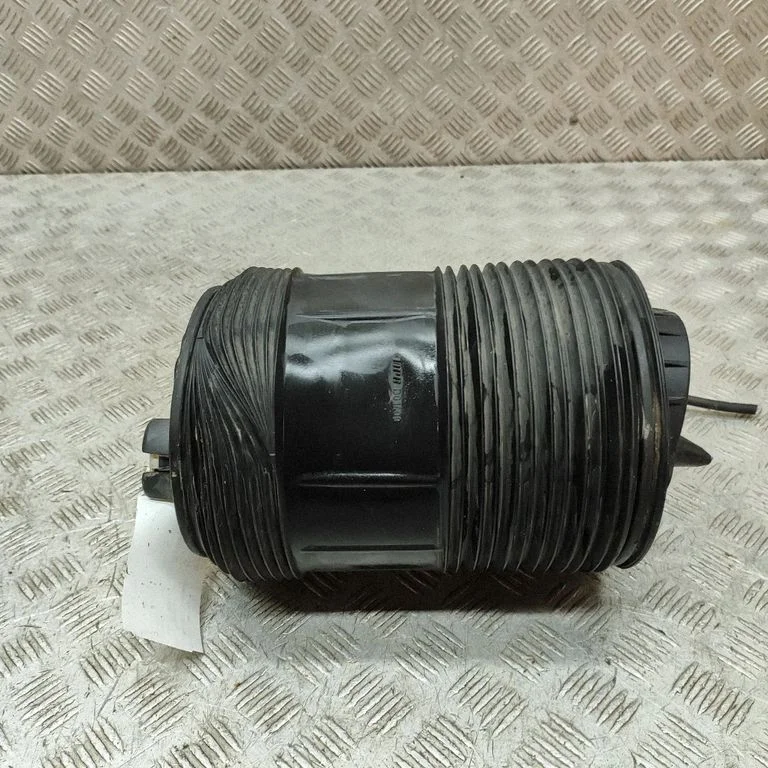 Aizmugurējais pneimatiskais (gaisa) spilvens 4M0616002AK