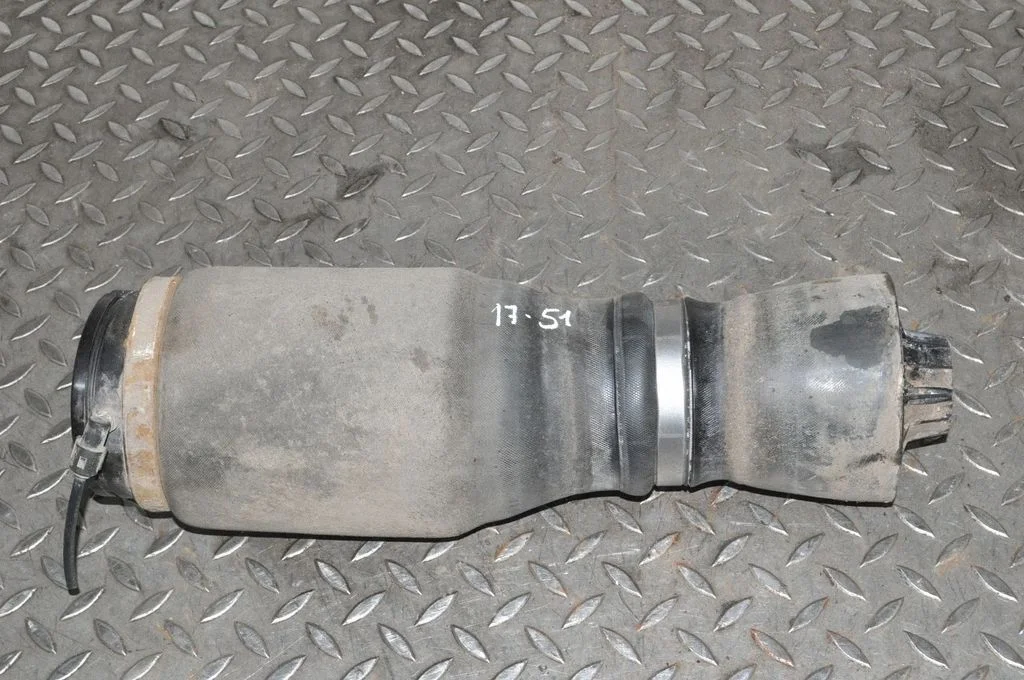 Rear air suspension bag/shock absorber – Jeep Grand Cherokee (2010-2021)