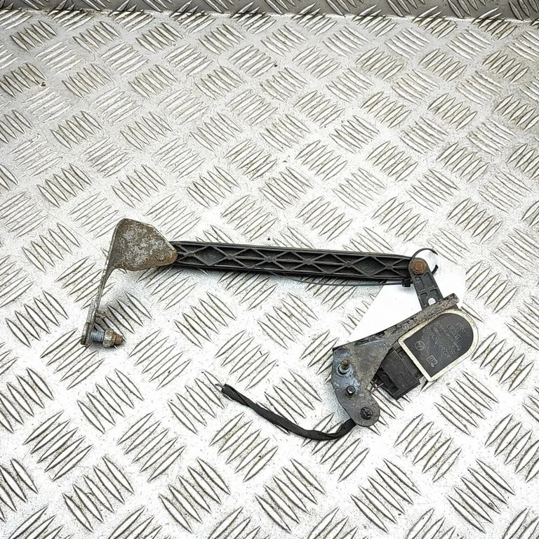 Czujnik poziomu tylnego zawieszenia A2223200989