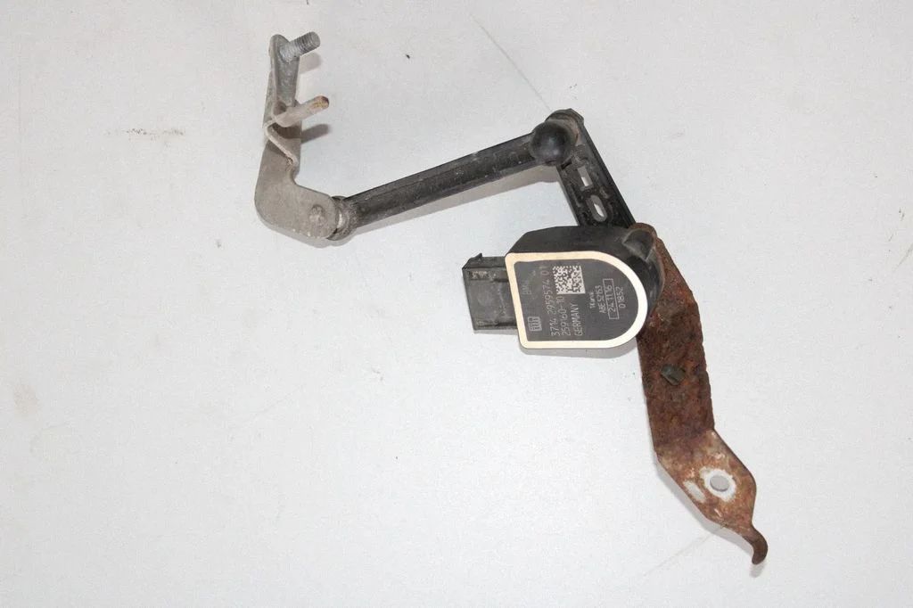 Aizmugurējās gaisa balstiekārtas augstuma sensors 2959574