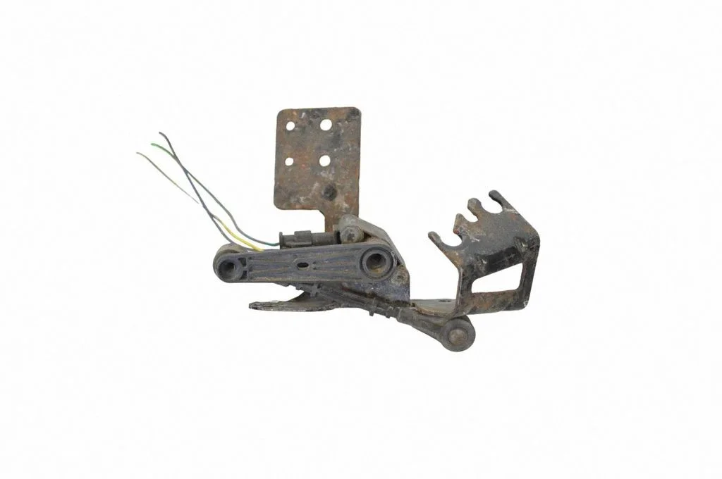 Rear air suspension level height sensor JPLA3D026BA