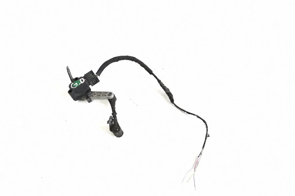 Rear air suspension level height sensor NK833C280DA