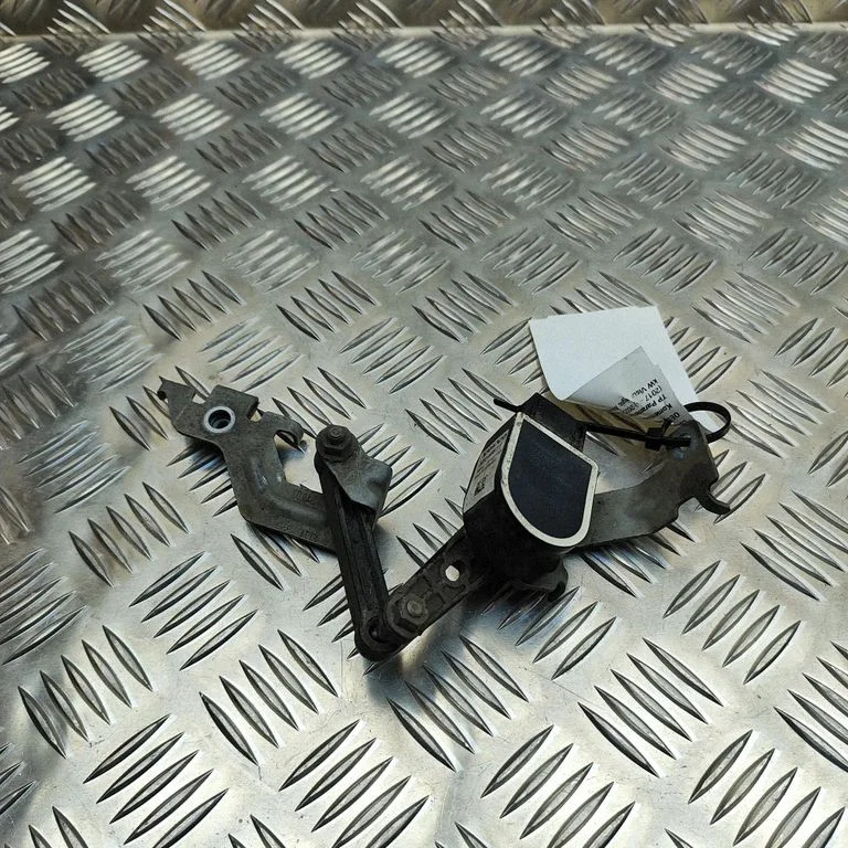 Aizmugurējās gaisa balstiekārtas augstuma sensors 32246677