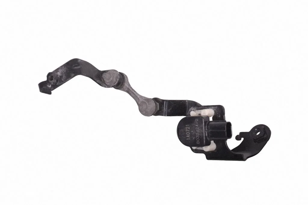 Rear air suspension level height sensor B0334242