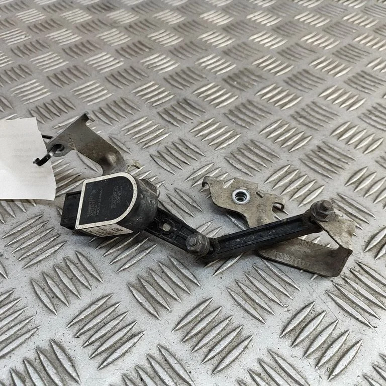 Aizmugurējās gaisa balstiekārtas augstuma sensors 32221958