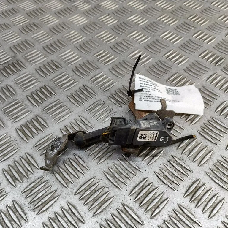 Aizmugurējās gaisa balstiekārtas augstuma sensors 31476759