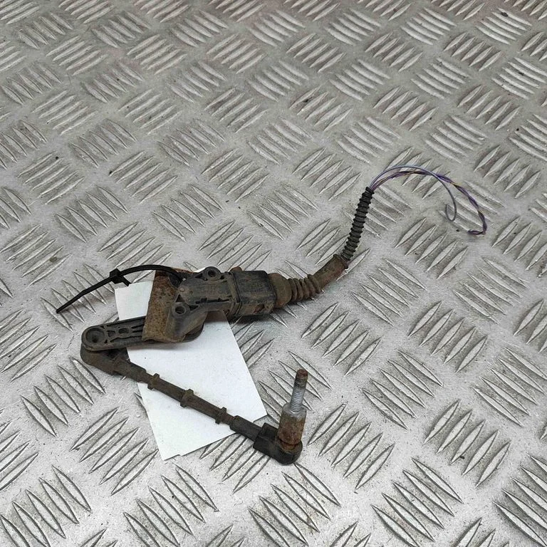 Rear air suspension level height sensor 4M0907503