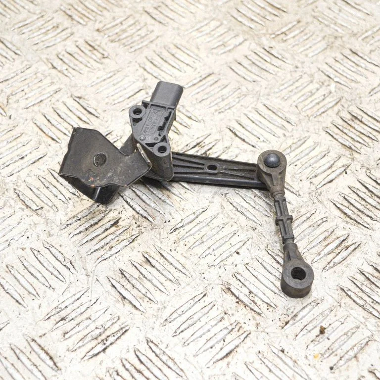 Rear air suspension level height sensor JPLA3D028BA