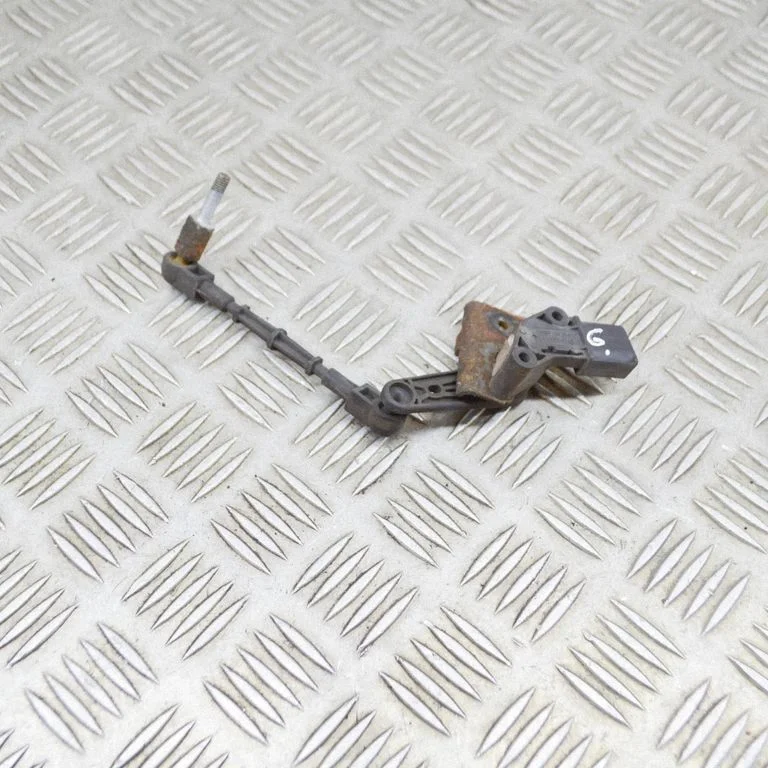 Rear air suspension level height sensor 4M0907503