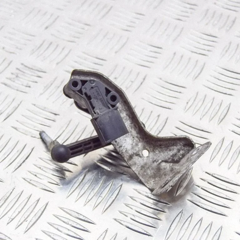 Rear air suspension level height sensor 600652600B