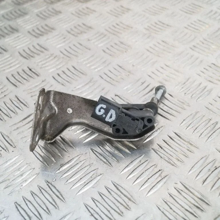 Rear air suspension level height sensor 60652600B