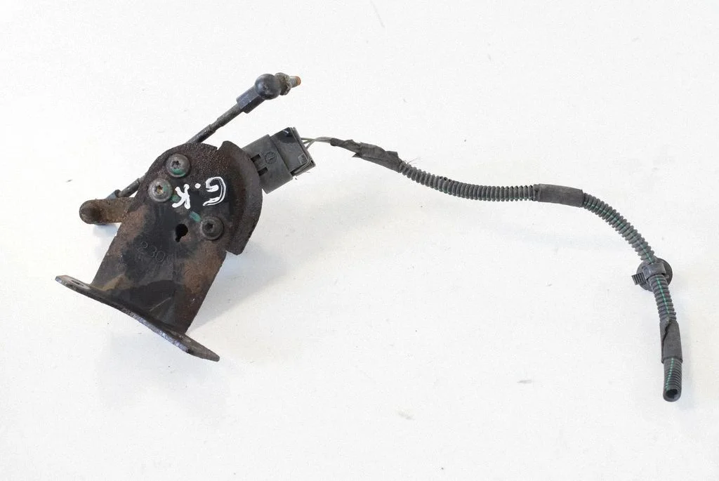 Tagumise õhkvedrustuse kõrgusandur 28169213112104168 – Ferrari California F149 (2008-2014)