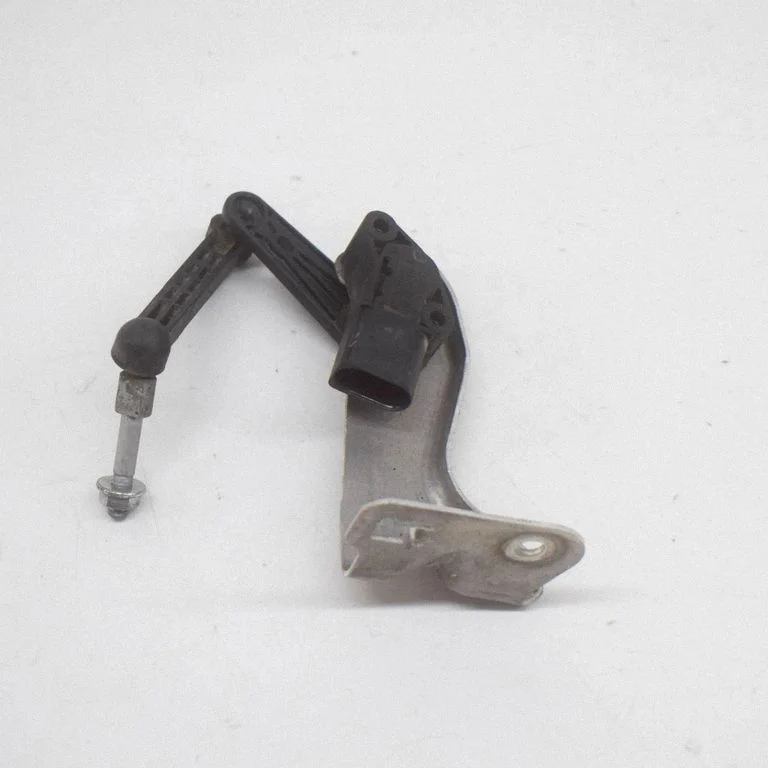 Rear air suspension level height sensor 600652600B