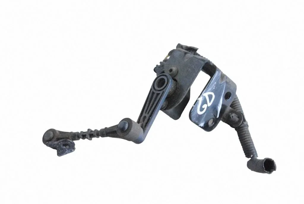 Rear air suspension level height sensor J9C33C097AA