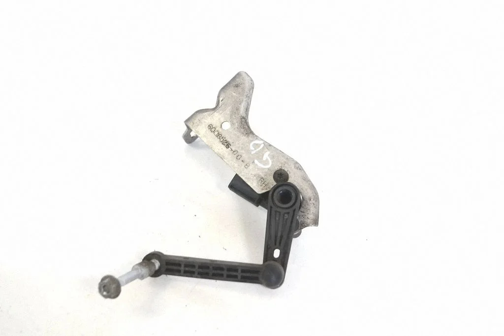 Rear air suspension level height sensor 600652600B