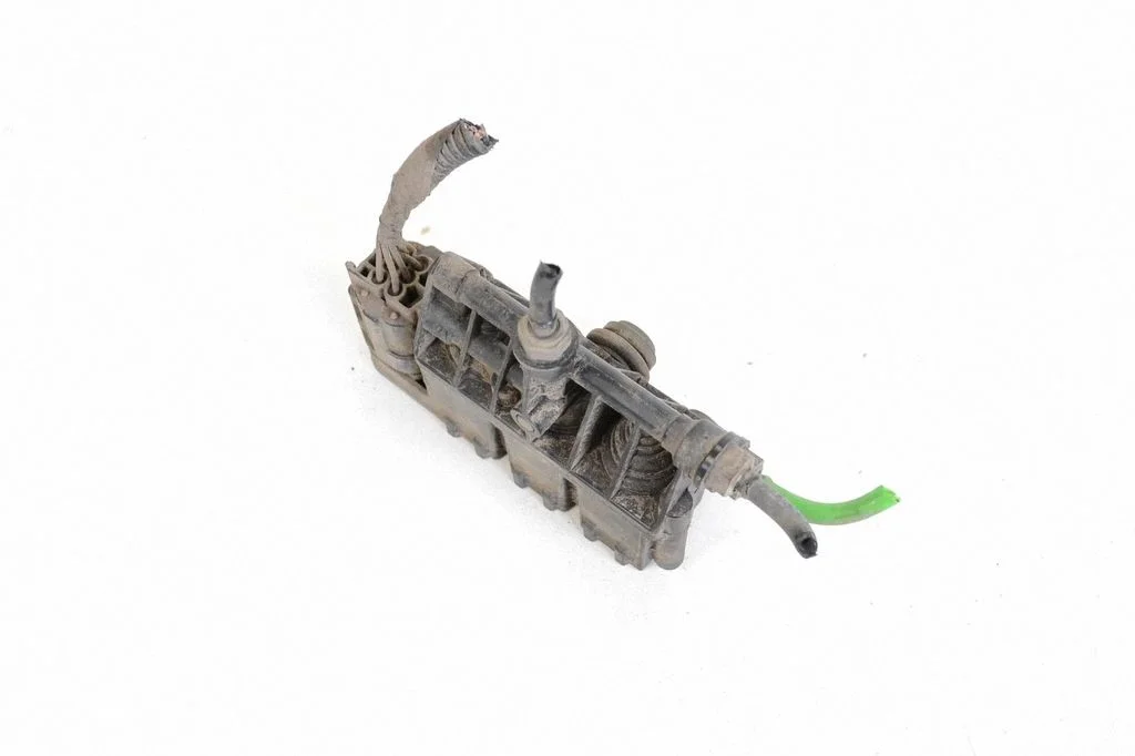 Õhkvedrustuse juhtplokk (tagumine) – Land Rover Range Rover Sport L320 (2005-2013)