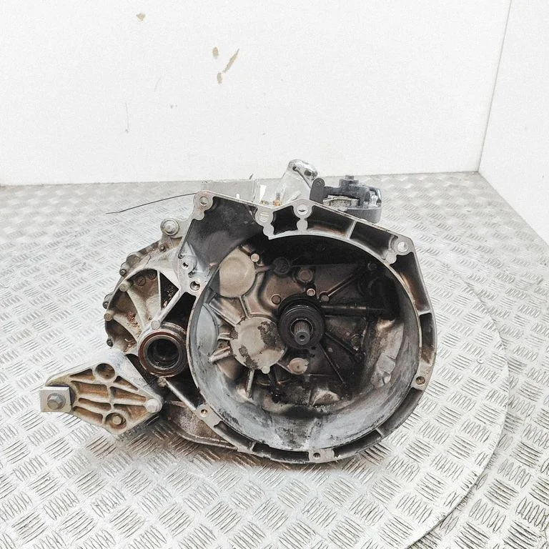 Manual 6 speed gearbox TTFN0