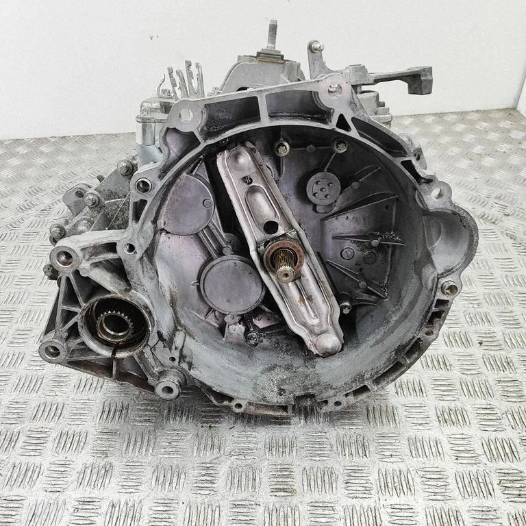 Mehaaniline 6-käiguline käigukast – Mini Cooper Countryman R60 (2011-2016)
