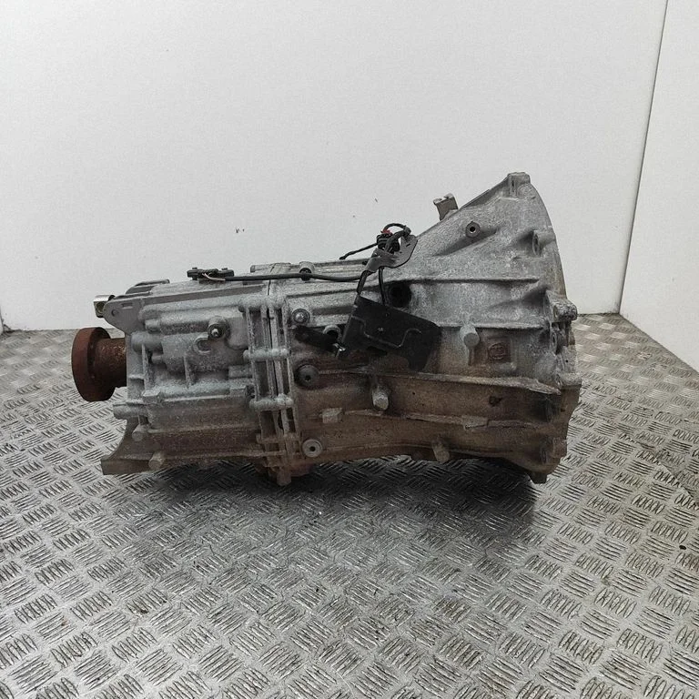 Mehaaniline 6-käiguline käigukast – Jaguar XE (2015-)
