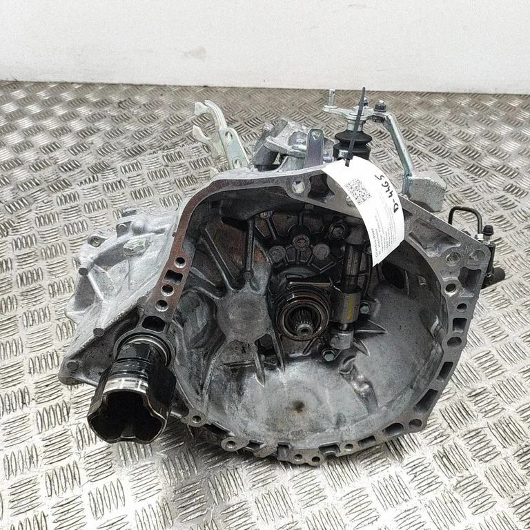 Manualna skrzynia biegów 6-biegowa 303000D570
