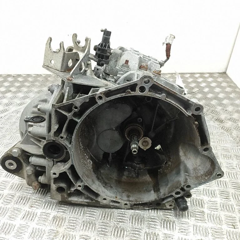 Manual 6 speed gearbox 9657871380