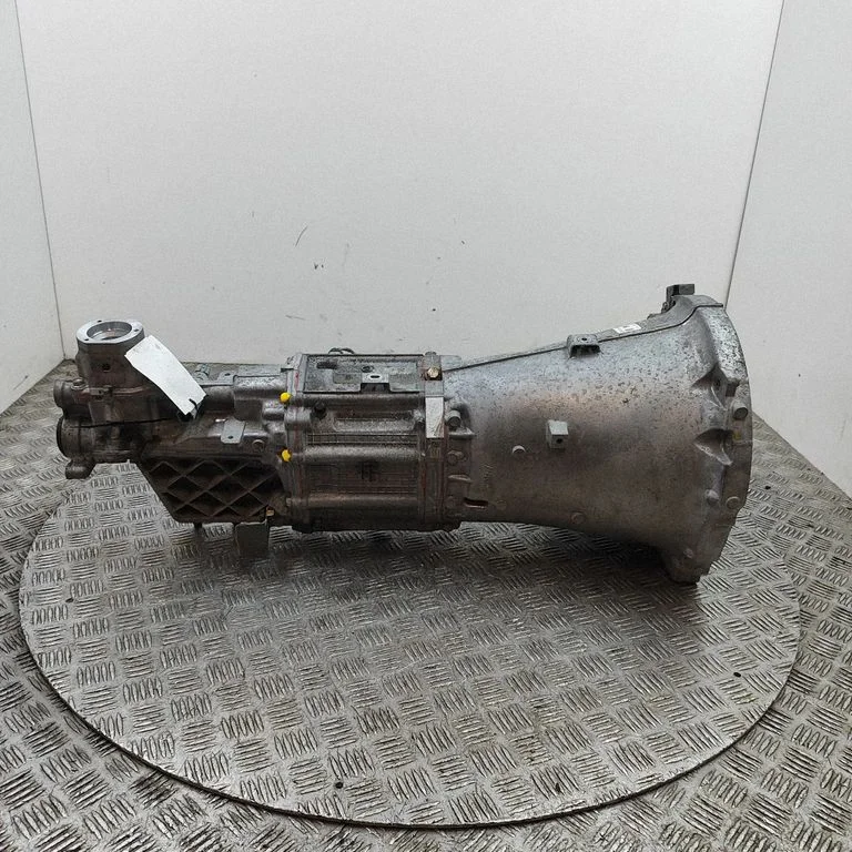 Manual 6 speed gearbox M61403000