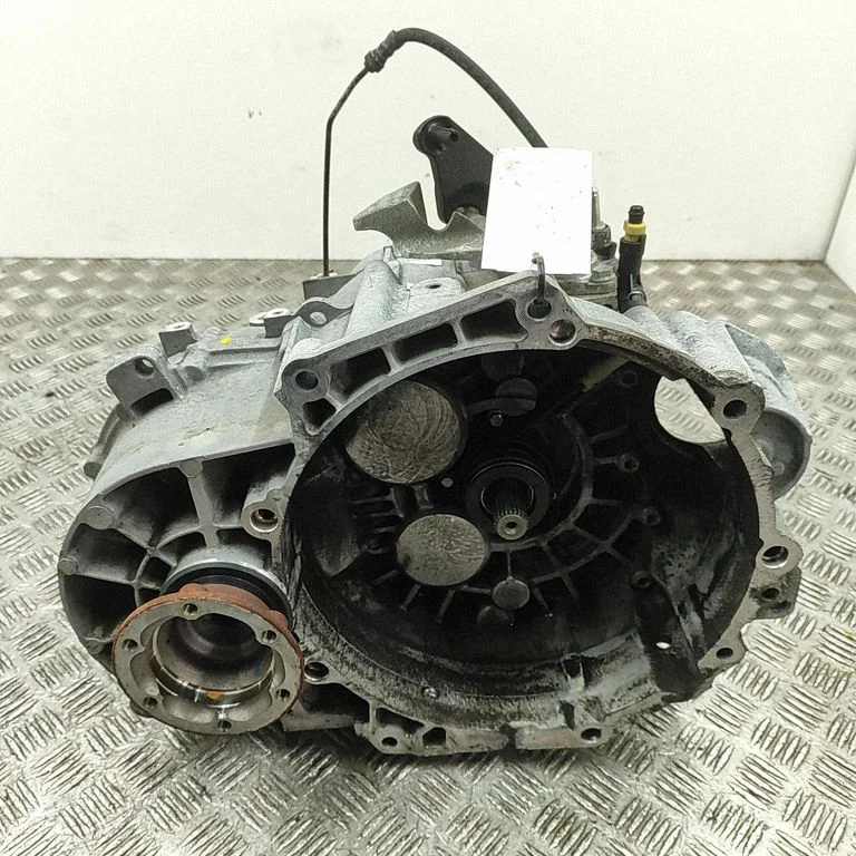 Manual 6 speed gearbox