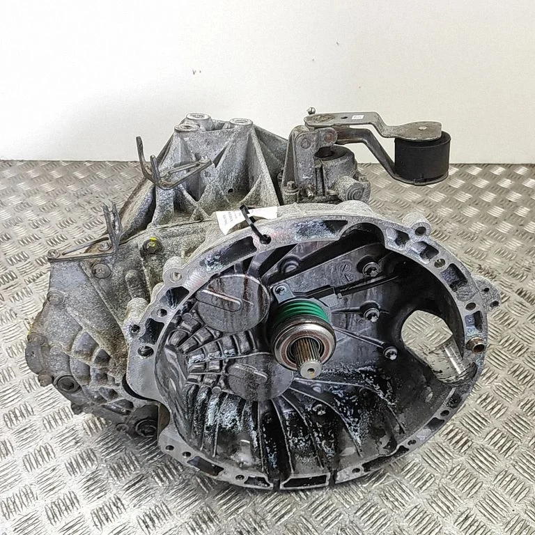 Mehāniskā 6 pārnesumu ātrumkārba – Mercedes-Benz CLA klase C117 X117 W117 (2013-2019)