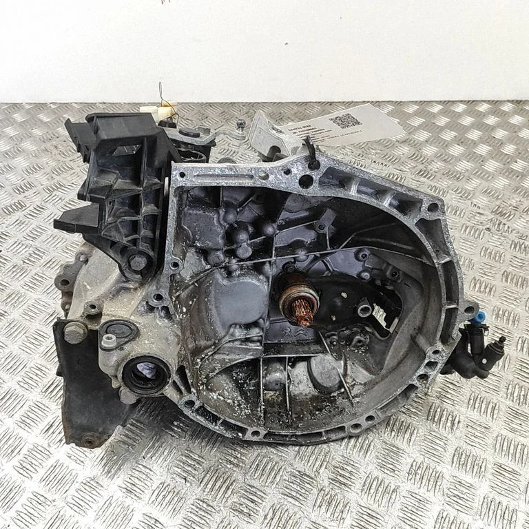 Manual 6 speed gearbox 9674044810