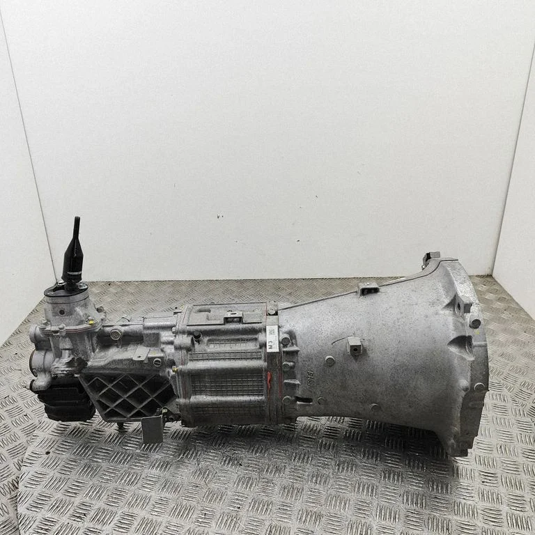 Manual 6 speed gearbox 5TJ12