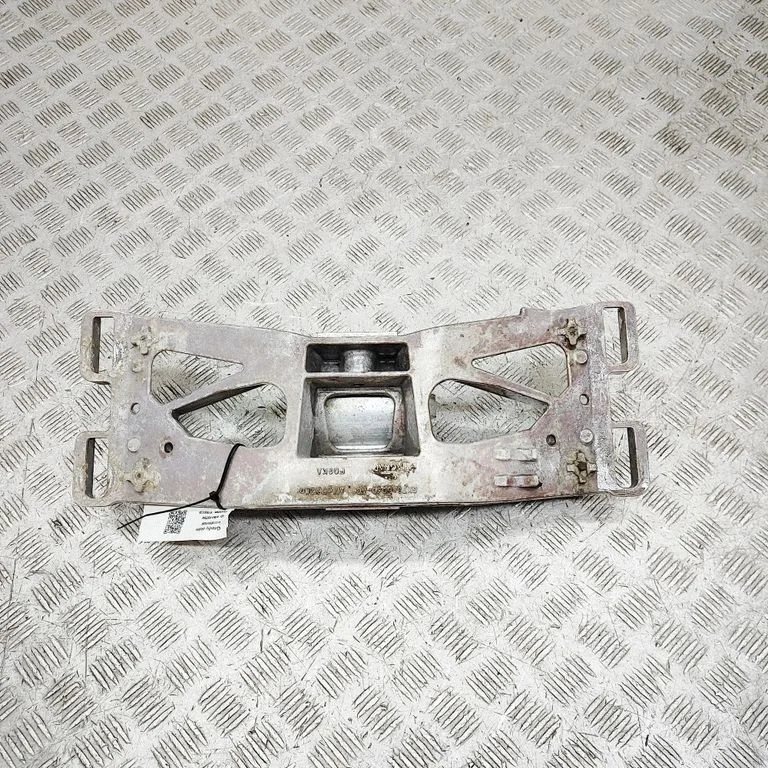 Käigukasti kinnitusklamber GX736A026MA