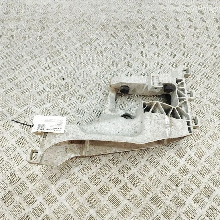 Wspornik skrzyni biegów HX736A026DD