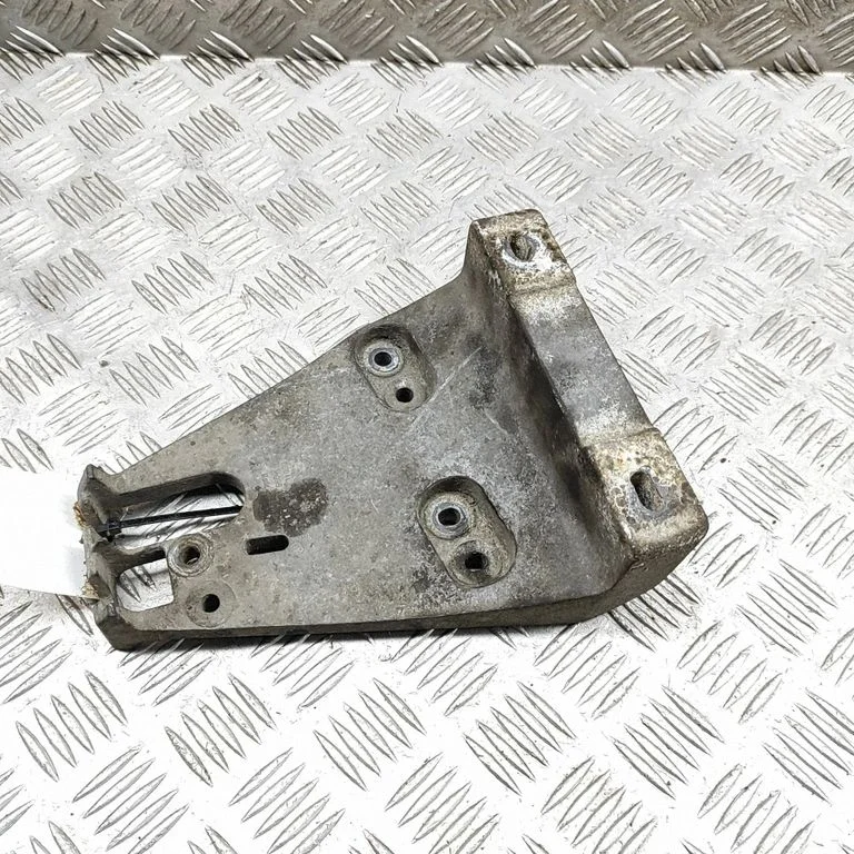 Gearbox mounting bracket – Porsche Boxster 986 (1996-2004)