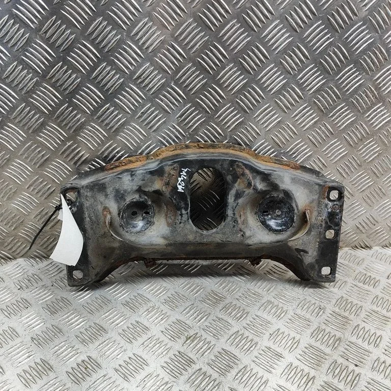 Ātrumkārbas stiprinājuma kronšteins 97037503302