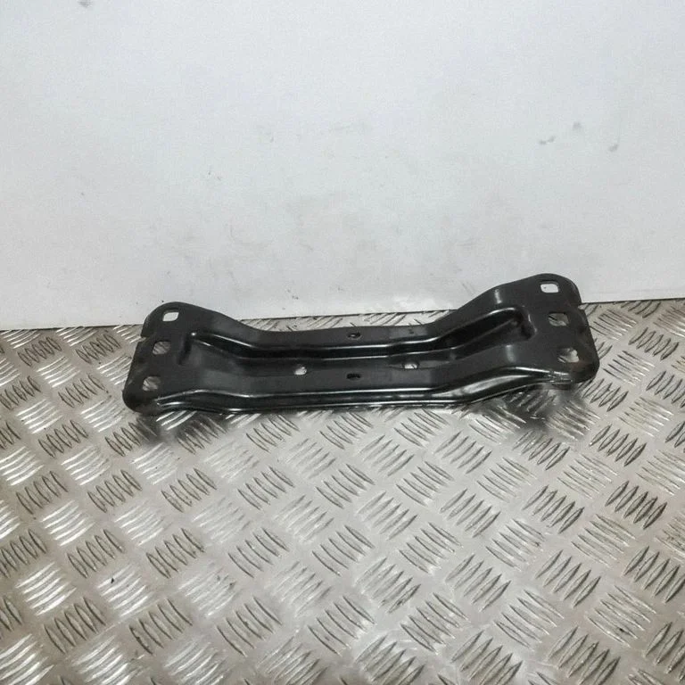 Gearbox mounting bracket – Mercedes-Benz C-Class W203 (2000-2007)